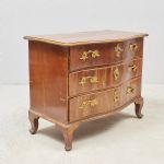 1689 3206 CHEST OF DRAWERS